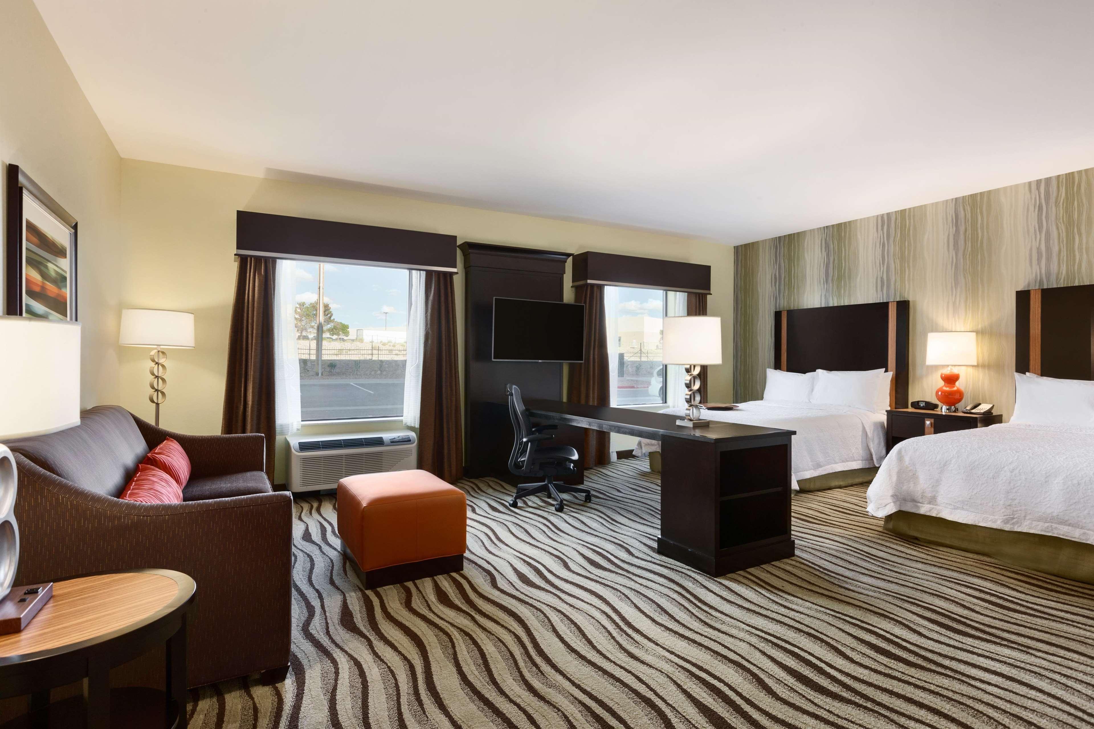 Hampton Inn & Suites El Paso/East Exterior photo